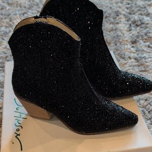 Betsy Johnson Diva Boots